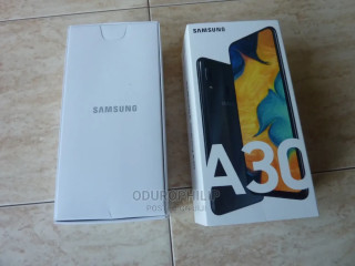 New Samsung Galaxy A30 64 GB Black