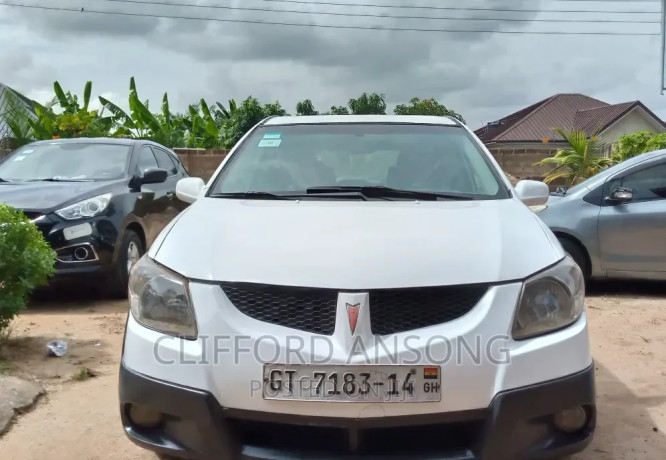 pontiac-vibe-automatic-2004-white-big-2