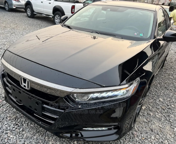 honda-accord-2019-black-big-1