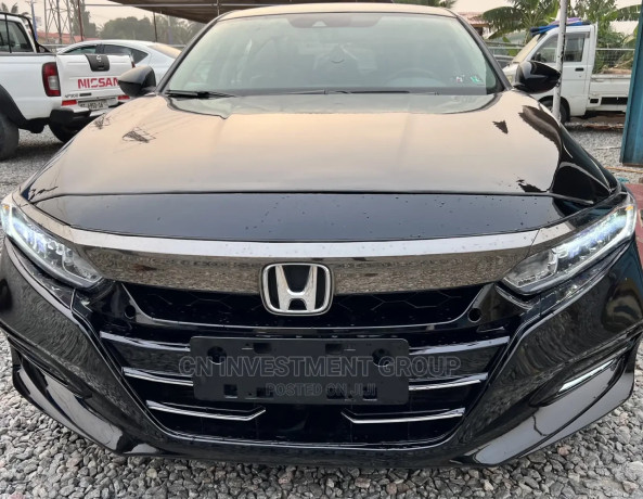 honda-accord-2019-black-big-0