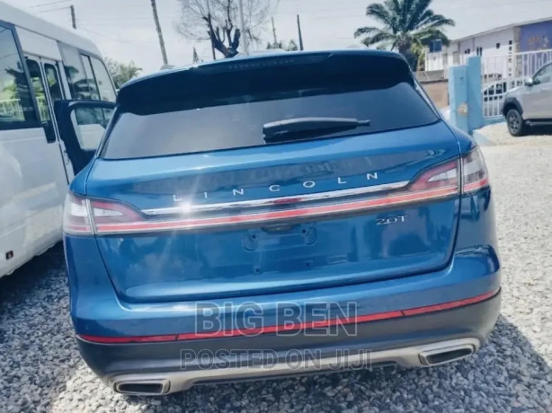 lincoln-nautilus-standard-awd-2019-blue-big-1