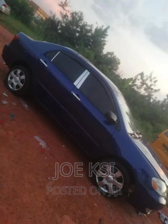 toyota-corolla-le-2005-blue-big-0