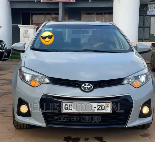 toyota-corolla-2014-gray-big-0