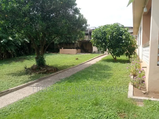 4bdrm-house-in-mile-7-achimota-for-sale-big-4