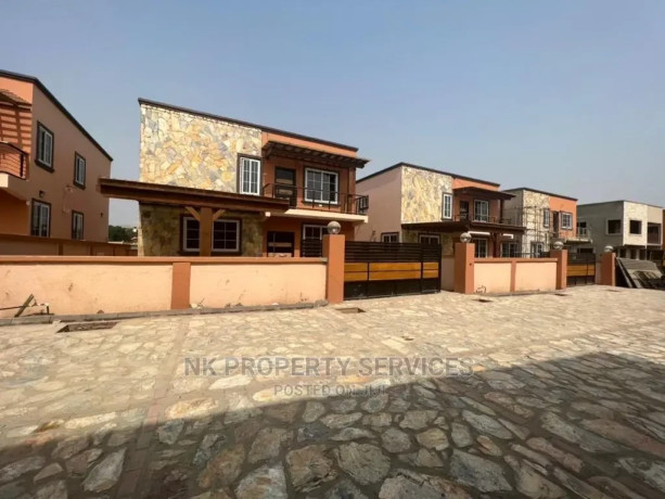 3bdrm-house-in-mile-7-achimota-for-sale-big-3