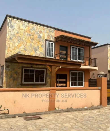 3bdrm-house-in-mile-7-achimota-for-sale-big-0