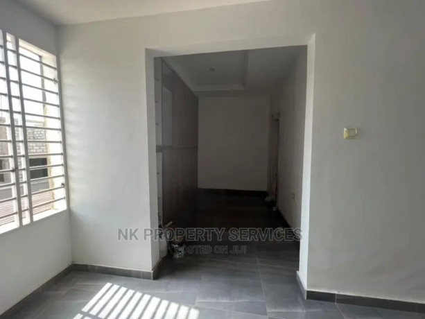 3bdrm-house-in-mile-7-achimota-for-sale-big-4