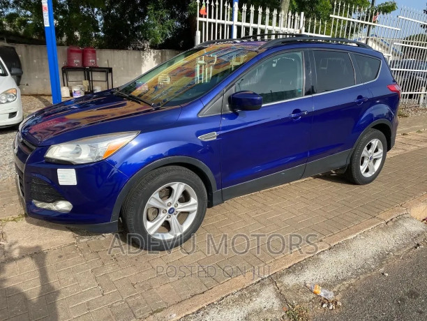 ford-escape-se-2013-blue-big-1