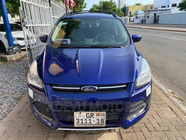 ford-escape-se-2013-blue-big-0