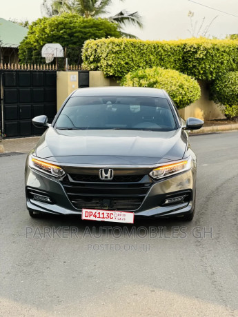 honda-accord-sport-2018-gray-big-0