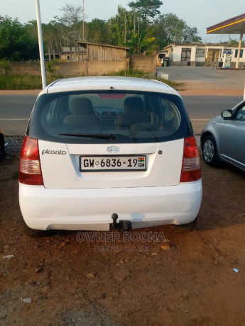 kia-picanto-2010-white-big-1