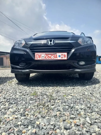 honda-hr-v-4dr-suv-15l-4cyl-cvt-2016-black-big-2