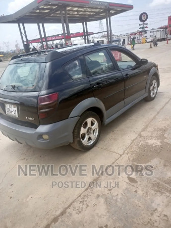 pontiac-vibe-18-awd-2005-black-big-0