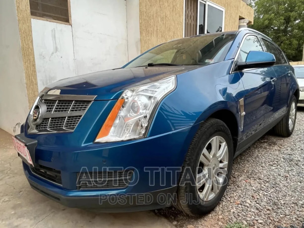 cadillac-srx-30-awd-2010-blue-big-2