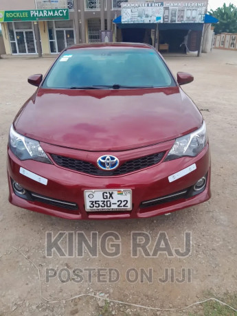 toyota-camry-2014-red-big-0