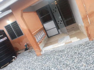 2bdrm House in Ayathar Bedroom, New Town for Rent