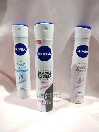nivea-range-of-deodorant-spray-all-nivea-originals-big-0