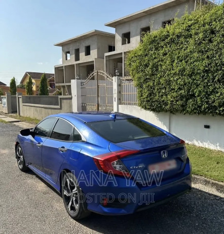 honda-civic-2017-blue-big-4