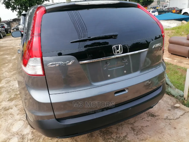 honda-cr-v-2014-gray-big-3