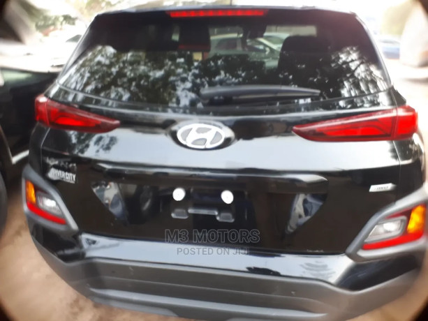 hyundai-kona-2018-black-big-1