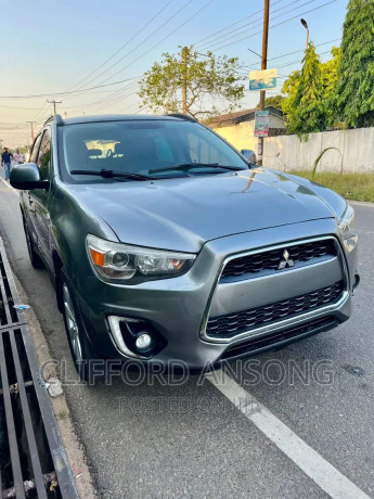 mitsubishi-outlander-2015-gray-big-1