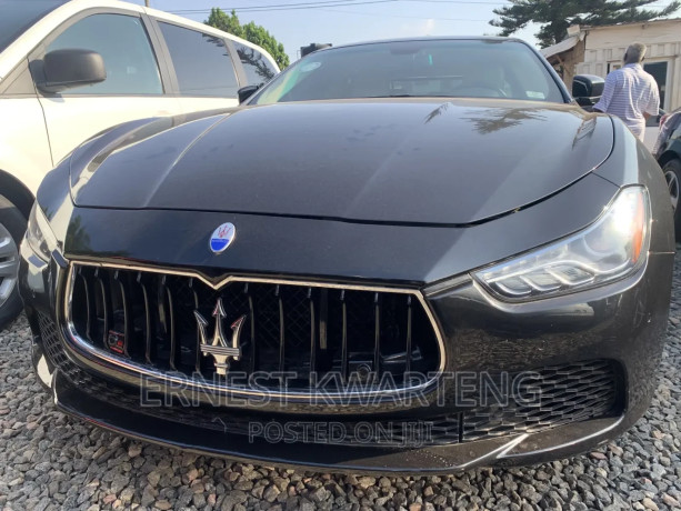 maserati-ghibli-s-q4-gransport-awd-2018-black-big-2