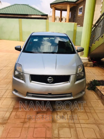 nissan-sentra-20-2010-silver-big-0