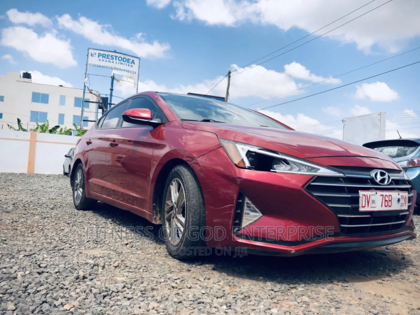 hyundai-elantra-se-2019-red-big-4