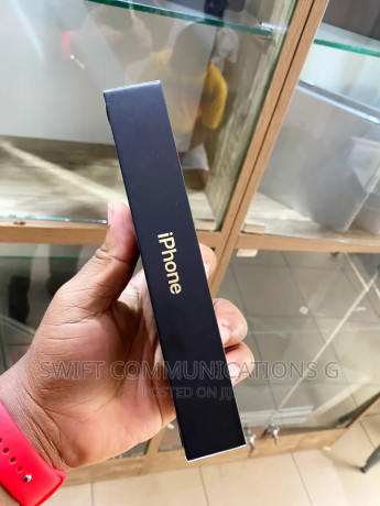 new-apple-iphone-13-pro-max-256-gb-gold-big-2