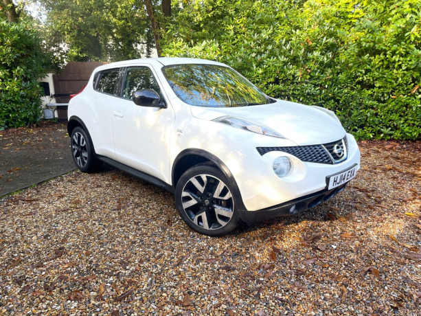 nissan-juke-2014-white-big-0