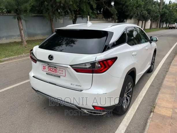 new-lexus-rx-350-2022-white-big-2