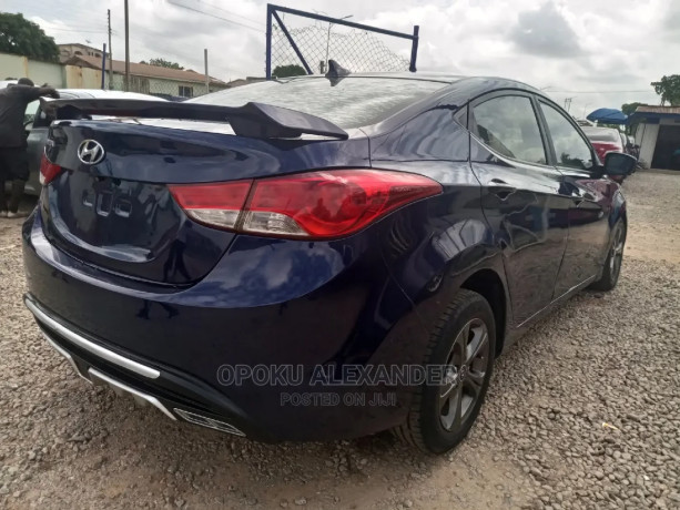 hyundai-elantra-2013-blue-big-2