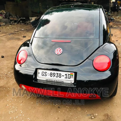 volkswagen-beetle-2007-black-big-2