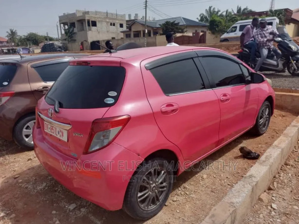 toyota-vitz-13-awd-3dr-2013-pink-big-1