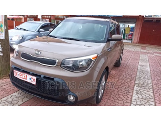 Kia Soul Hatchback 2016 Brown