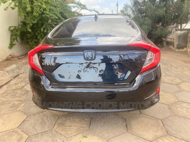 honda-civic-ex-l-sedan-2018-black-big-1