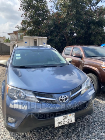 toyota-rav4-2014-blue-big-0