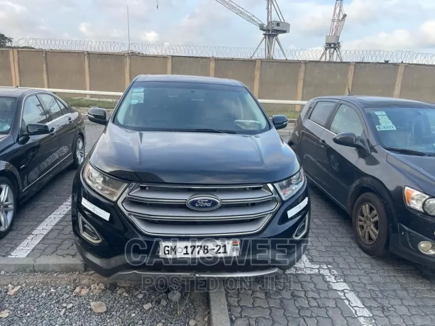 ford-edge-titanium-awd-2018-black-big-0