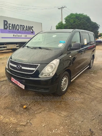 hyundai-h1-24-gls-2012-black-big-0